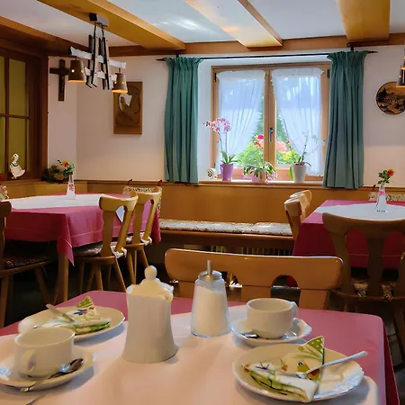 Gasthaus-pension Zum Loewen Pensión